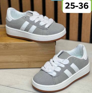 Patike: Veličina - 34, Vodootporne — 9