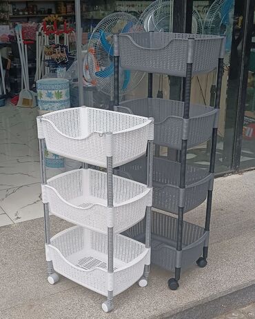 Digər qab-qacaq və mətbəx ləvazimatları: Meyvə-tərəvəz yiğmaq uçun polkalar 3 mertebe tekerli ve 4 mertebe — 8