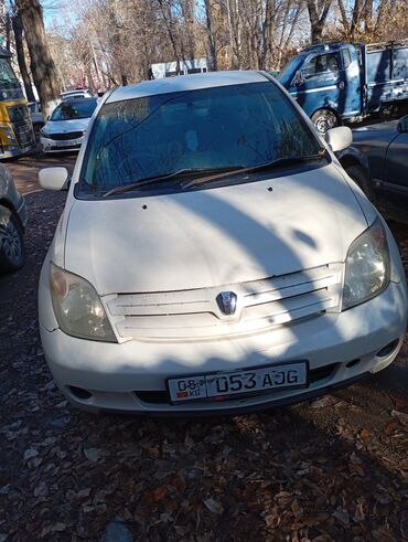 Toyota: Toyota ist: 2003 г., 1.3 л, Автомат, Бензин