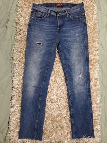 Farmerke: Ženske farmerke Staff Jeans– tamno plavi denim sa blagim „washed“ — 2