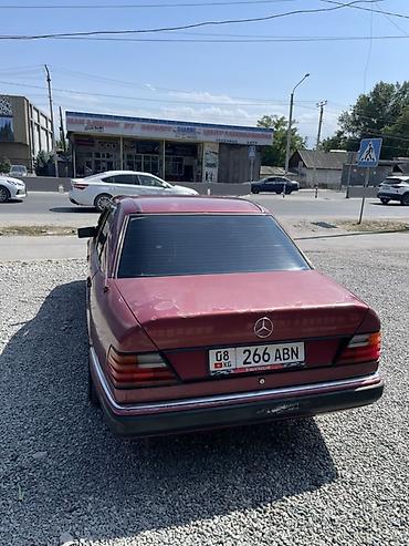 бортер: Mercedes-Benz E-Class: 1992 г., 2 л, Механика, Бензин — 3