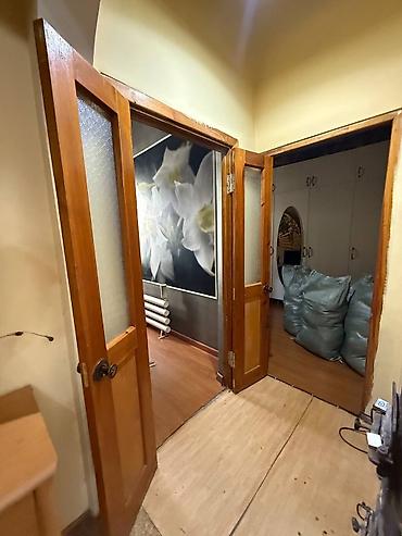 квартира старый толчок: 3 комнаты, 55 м², Пишпек 1 этаж, Косметический ремонт — 10