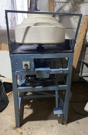 Ostali alati i mašine: 1. Peć za pećenje keramike i grnčarije Peć je zaprimine od 230l — 2