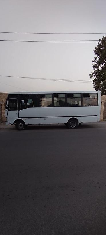 водитель такси: Marşrut/şəhərdaxili daşınma üçün orta ölçülü avtobus - Korpus: ağ — 1