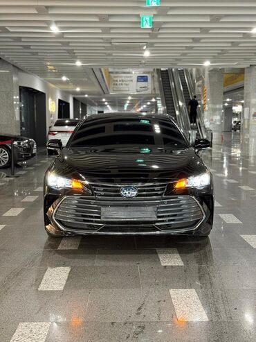 купить маленькую машину недорого: Toyota Avalon: 2019 г., Вариатор, Гибрид, Седан