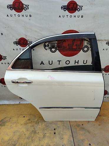 maje: Дверь задняя правая для Toyota Crown Majesta UZS186 (2005 г.) — 1