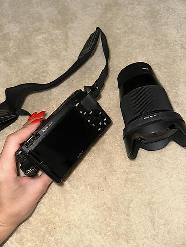 полароид фотоаппарат: Sony ZV-E10 + 2 оригинальных объектива Sony + 2 вспышки Godox + карта — 6