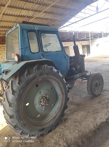 prius kapot: Mavi rəngli təkərli kənd təsərrüfatı traktoru - Kabinalı, iki qapılı — 3