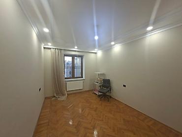 28 may metro: Bakı, 3 otaqlı, Köhnə tikili, 100 kv. m — 2