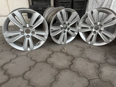 диск на 17: Куйма Дисктер R 17 Kia, тешиктери - 5, Колдонулган