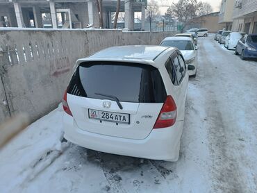 Honda: Honda Fit: 2004 г., 1.3 л, Вариатор, Бензин, Седан