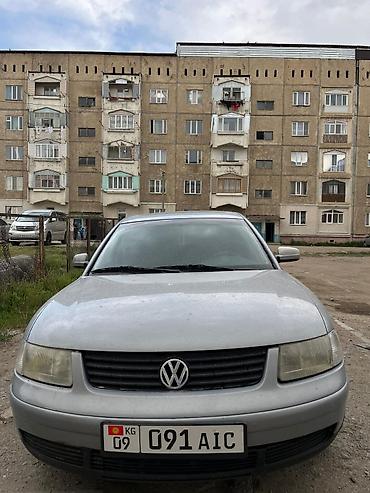 Унаа: Volkswagen Passat: 1998 г., 1.8 л, Кол менен иштөөчү, Бензин, Седан — 1