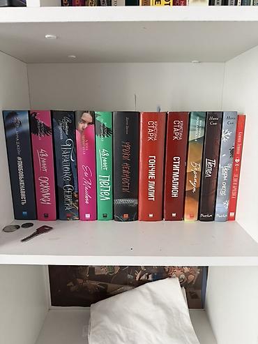 Срочно продаю книги. Многие из них с идеальном состоянии, не at lalafo.kg Срочно продаю книги. Многие из них с идеальном состоянии, не