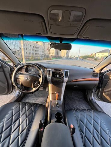 Hyundai: Hyundai Sonata: 2009 г., 2 л, Автомат, Бензиновая, Седан — 10