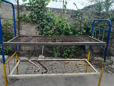 matras demiri: Oğlan və qız üçün, İşlənmiş, Çarpayı, Matrassız, Siyirməsiz, Dəmir — 2