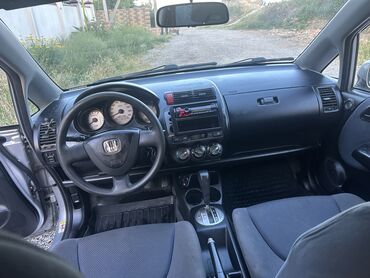 Honda: Honda Fit: 2002 г., 1.3 л, Вариатор, Бензин, Хэтчбэк