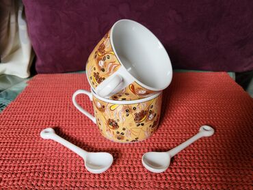 Kuhinjski setovi: Porcelanske vece nove solje za dvoje,za kafu,caj. Solje komada 2 u — 4