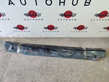 продаю пороги: Накладка на порог Mercedes-Benz C-CLASS W202 2 1997 (б/у) КУЗОВНЫЕ