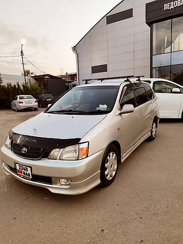 Toyota: Toyota Gaia: 2002 г., 2 л, Автомат, Бензин, Минивэн — 20