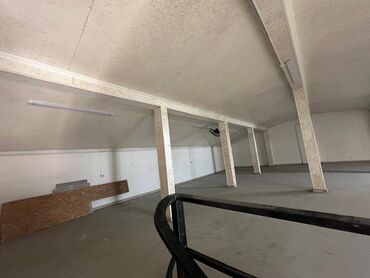 Цеха, заводы, фабрики: 2, 3 этаж и подвал, Сдается коммерческое помещение. 2 (110 кв), 3 — 17