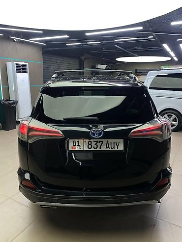 highlander 2017: Toyota RAV4: 2017 г., Автомат, Бензин, Кроссовер — 2