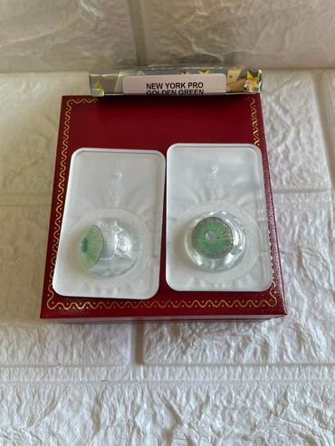 Ostalo: Sočiva u boji
Cena:1500din/par — 21