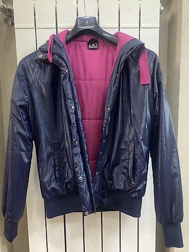 jaket kişi: Emporio Armani EA7 qadın/kisi (unisex) qışlıq jaket - Rəng: tünd göy — 1