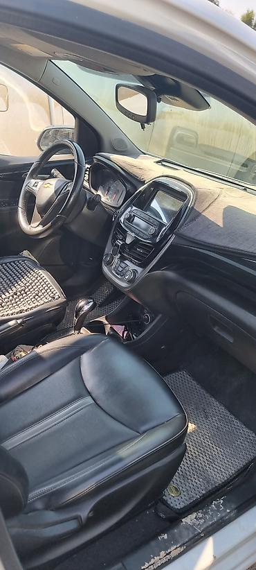 шевроле еквінокс: Chevrolet Spark: 2018 г., 1 л, Автомат, Бензин, Хэтчбэк — 8