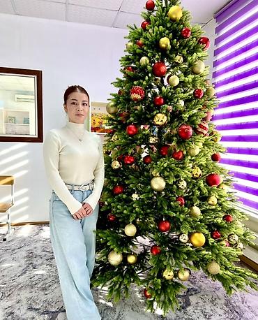 маленькие елки: Искусственная новогодняя ель с игрушками - Высота: ориентировочно — 1