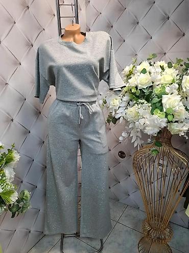 iris smart: Damski komplet – bluza i pantalone sa štras detaljima - Dvodijelni — 10