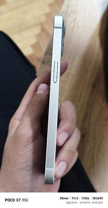 Apple iPhone: IPhone 13 mini, белый цвет. Компактный корпус с плоскими гранями — 6