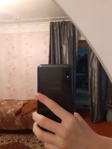 blincik bisiren aparat: Samsung Galaxy A10, 32 ГБ, цвет - Черный, Рассрочка