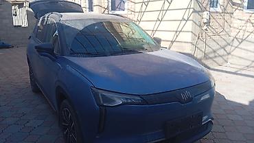 byd e1: Weltmeister W6, 2022 г., 144000 км, Передний, В наличии — 1