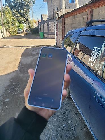samsung galaxy s10e: Samsung Galaxy S24, Б/у, 256 ГБ, цвет - Золотой, 1 SIM, 2 SIM — 6