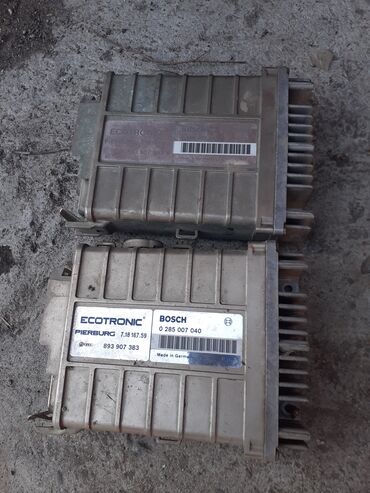 Другие детали кузова: Задний бампер джетта гольф б/у оригинал ушки целые 1000с, задний — 13