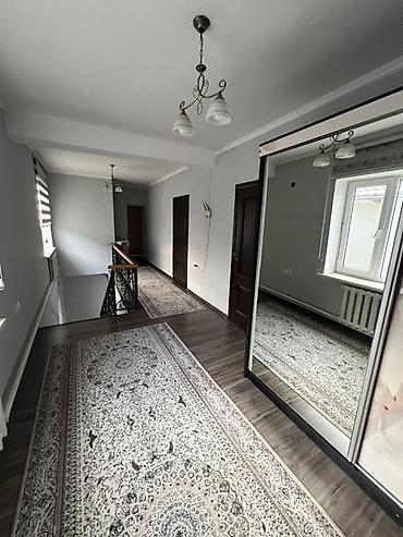 Продажа коттеджей и домов: 🚨 Срочно продается дом в Кызыл-Аскере! 🏡 Дом в хорошем состоянии 💰 — 21