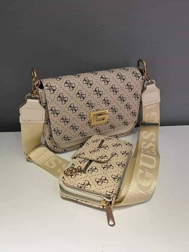 Torbe: Guess torba NOVO

Novo
Replika

fb Moja Kupovina 1 — 1