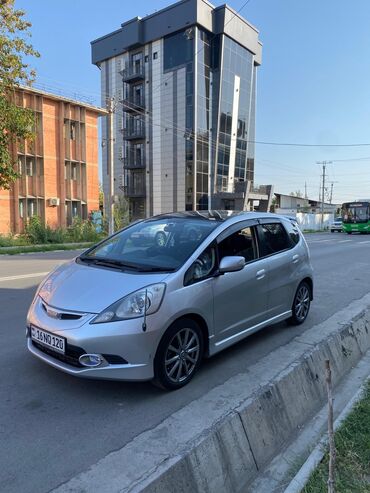 хунда фит: Honda Fit: 2010 г., 1.5 л, Вариатор, Бензин, Хетчбек