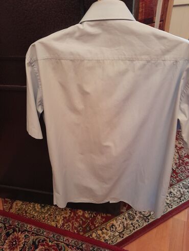 Köynəklər: Мужские рубашки,б/у. Размеpы указаны на фото ( S,L,M,XL). Есть еще — 11