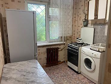 пренда: 1 комната, 7 мкр Собственник, Без животных, от 6 месяцев, С мебелью частично — 3