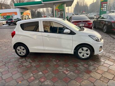 автомобиль субару форестер: Chevrolet Spark: 2020 г., 1 л, Вариатор, Бензин, Хетчбек