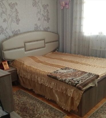 Mənzillər: Zabrat 1 Qayinin arxasi 81 nom mektebe yaxin paliklinkaya yaxin 2