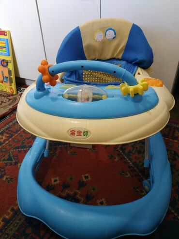детский стульчик для кормления в: Коляска, цвет - Голубой, Б/у