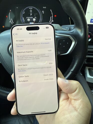 Apple iPhone: IPhone 15 Pro, Gümüşü, Face ID — 3