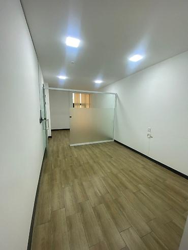 rahat emlak: 28 May metrosu yaxınlığında Hazır Ofis İcarəyə Verilir! 📍 Ünvan: AF — 4