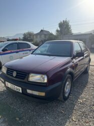 Volkswagen: Volkswagen Vento: 1993 г., 1.8 л, Механика, Бензин, Седан — 2