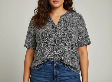 obcisła bluzki z krótkim rękawem: Women's blouse, size 4XL (EU 48)