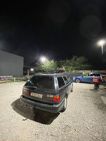 Volkswagen Passat Variant: 1989 г., 1.8 л, Механика, Бензин, Универсал