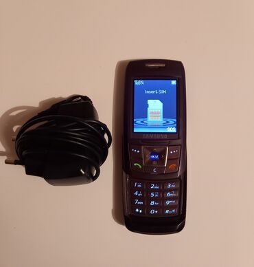 Samsung E250, Кнопочный