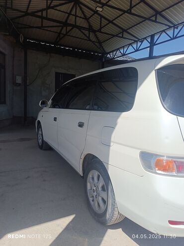 Toyota: Toyota : 2000 г., 2 л, Автомат, Бензин, Минивэн — 8